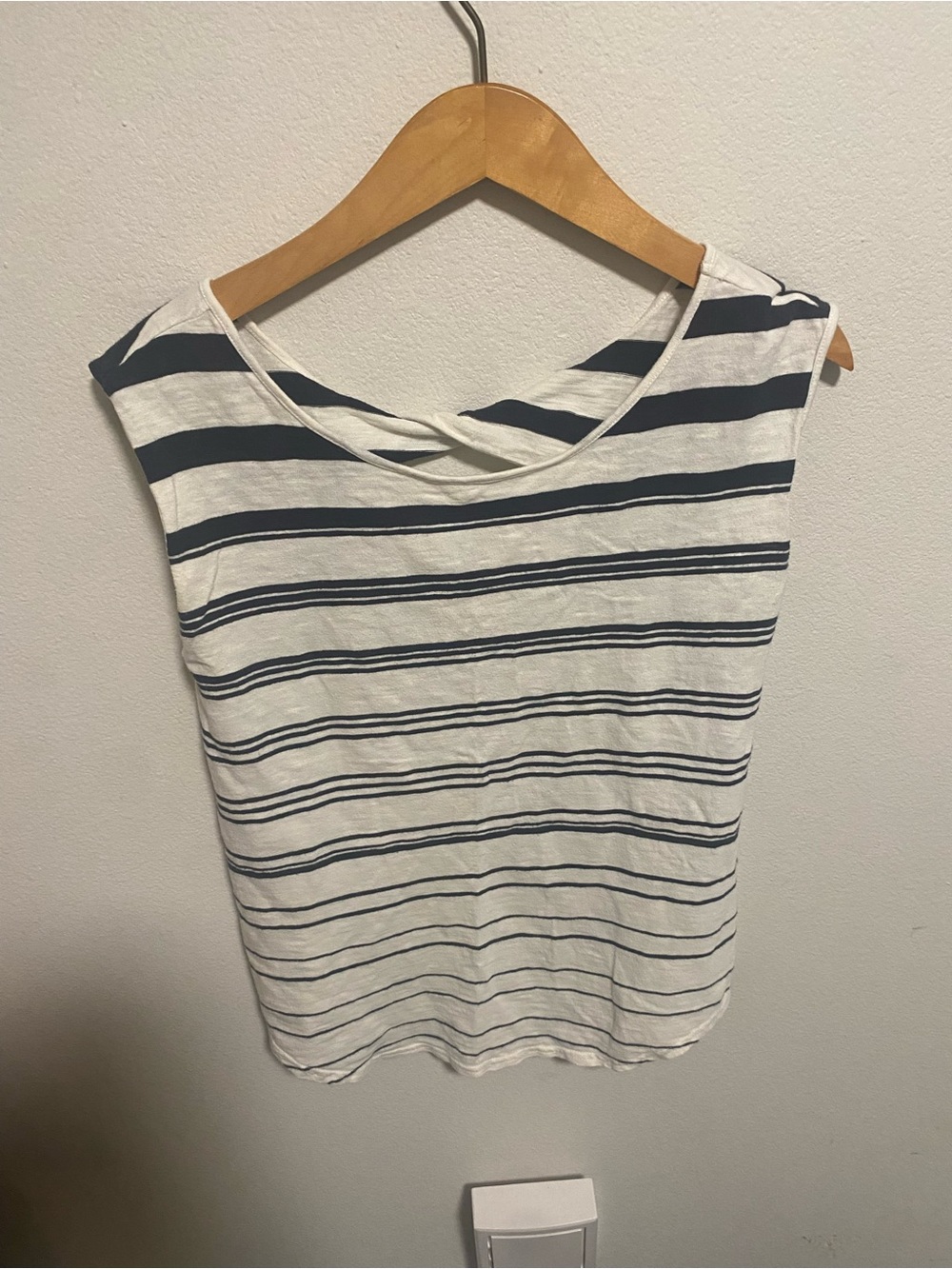 Madewell White and Navy Striped Sleeveless Tank with Scoop Neck Size Small